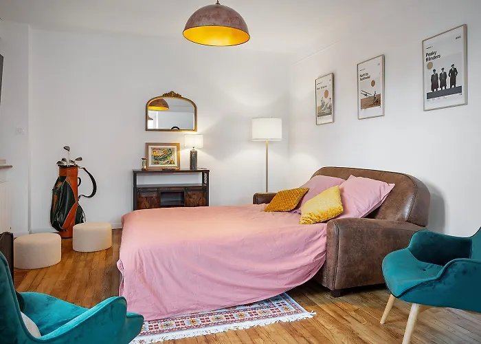 Loft British Au Pied Du Mont ! Διαμέρισμα *